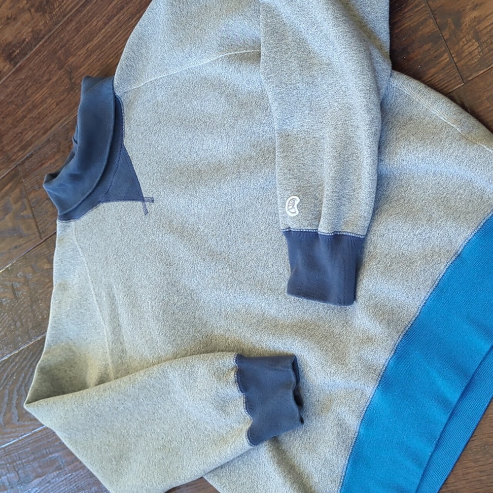 Todd Snyder Gray and Blue Sweatshirt